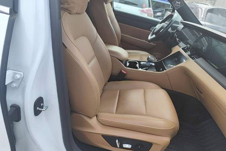 Used Li Auto ONE 2021 Extended-Range 6-Seater Version Right Front Seat
