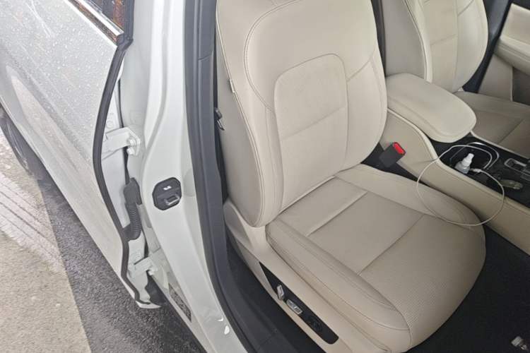 Used Li Auto ONE 2021 Extended-Range 6-Seater Version Right Front Seat