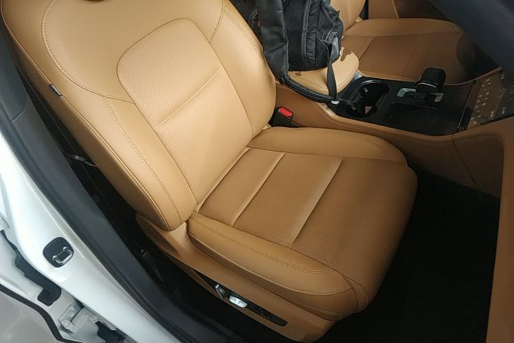 Used Li Auto ONE 2021 Extended-Range 6-Seater Version Right Front Seat