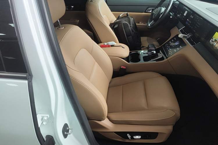 Used Li Auto ONE 2021 Extended-Range 6-Seater Version Right Front Seat