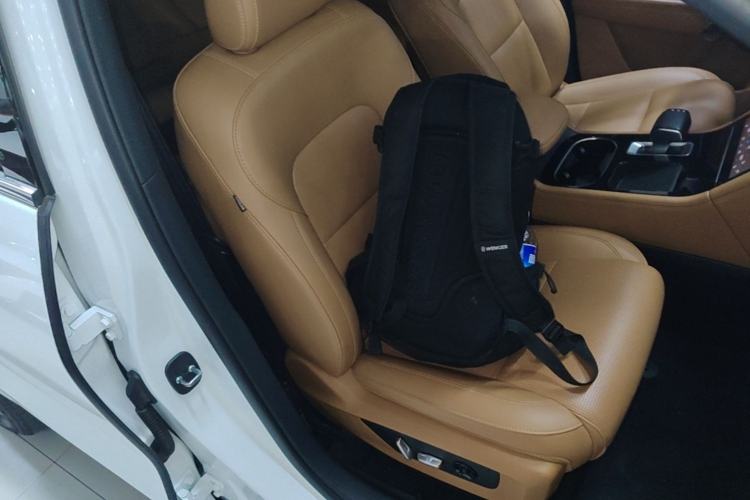 Used Li Auto ONE 2021 Extended-Range 6-Seater Version Right Front Seat