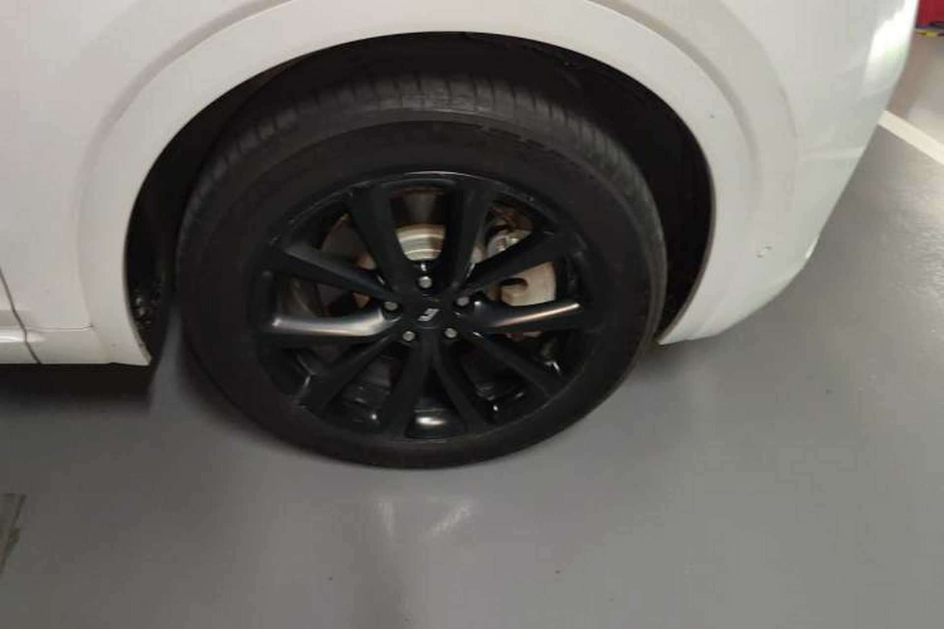 Used Li Auto ONE 2021 Extended-Range 6-Seater Version Right Front Wheel Hub