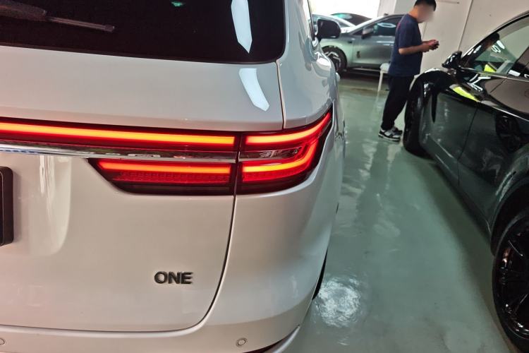 Used Li Auto ONE 2021 Extended-Range 6-Seater Version Right Rear Taillight