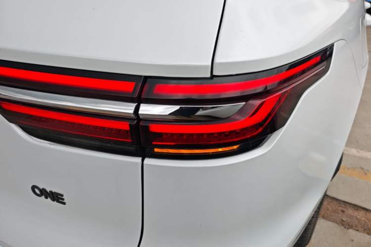 Used Li Auto ONE 2021 Extended-Range 6-Seater Version Right Rear Taillight