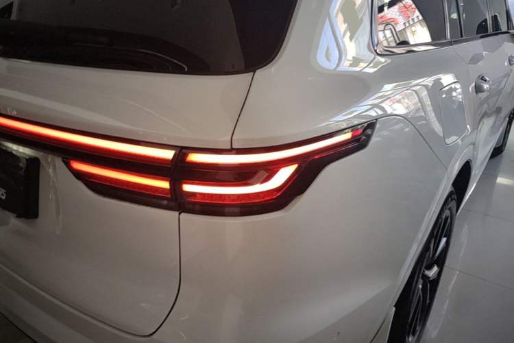 Used Li Auto ONE 2021 Extended-Range 6-Seater Version Right Rear Taillight