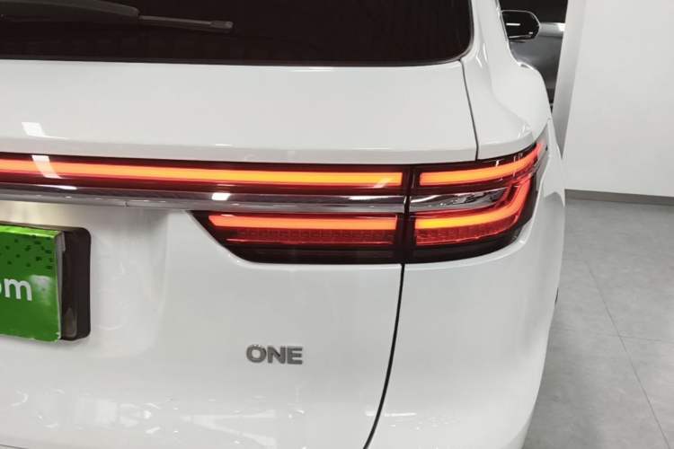 Used Li Auto ONE 2021 Extended-Range 6-Seater Version Right Rear Taillight
