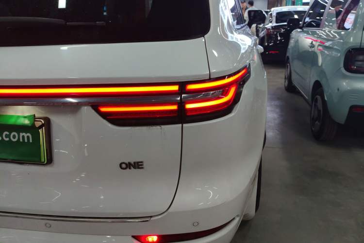 Used Li Auto ONE 2021 Extended-Range 6-Seater Version Right Rear Taillight