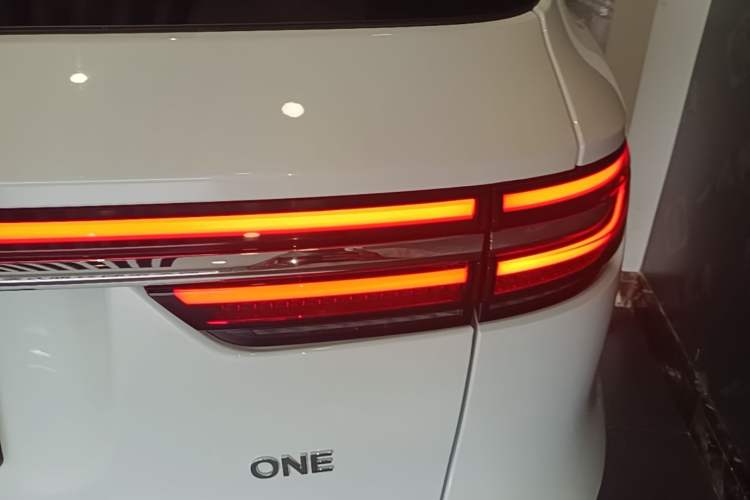 Used Li Auto ONE 2021 Extended-Range 6-Seater Version Right Rear Taillight