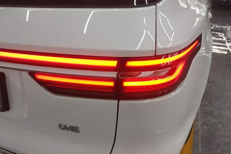 Used Li Auto ONE 2021 Extended-Range 6-Seater Version Right Rear Taillight