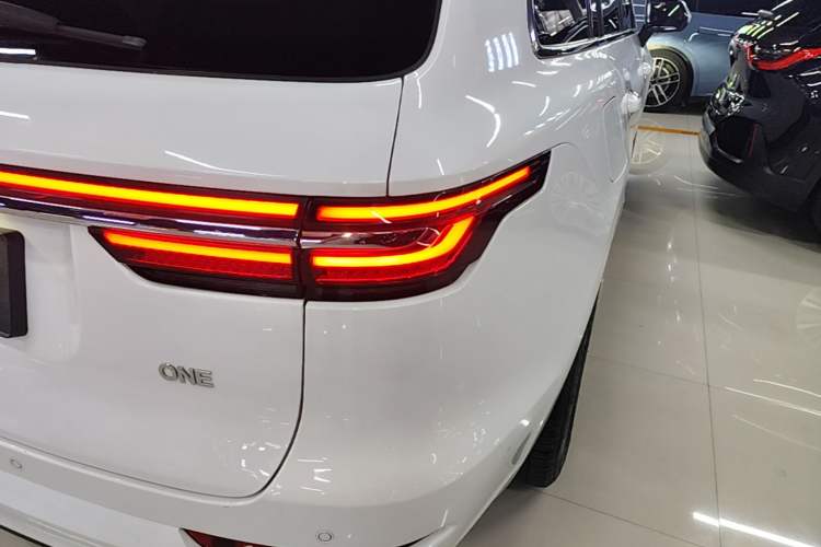 Used Li Auto ONE 2021 Extended-Range 6-Seater Version Right Rear Taillight