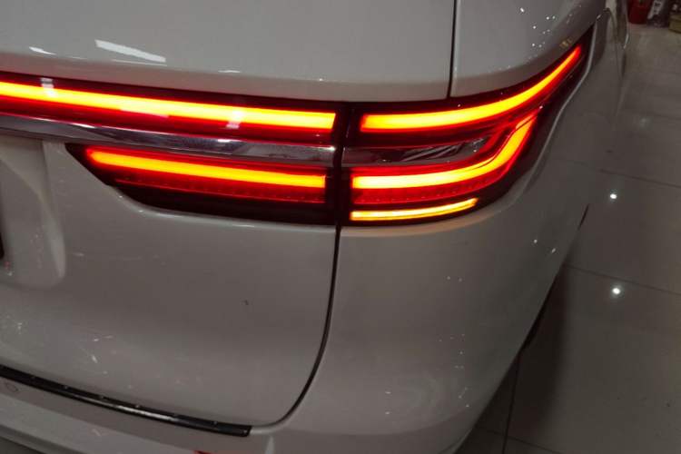 Used Li Auto ONE 2021 Extended-Range 6-Seater Version Right Rear Taillight