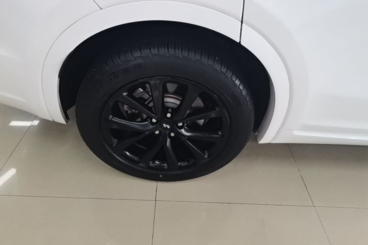 Used Li Auto ONE 2021 Extended-Range 6-Seater Version Right Rear Wheel Hub