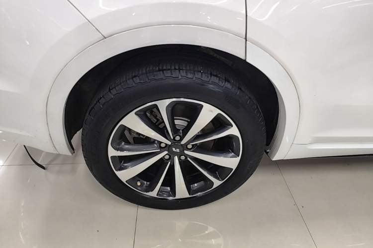 Used Li Auto ONE 2021 Extended-Range 6-Seater Version Right Rear Wheel Hub