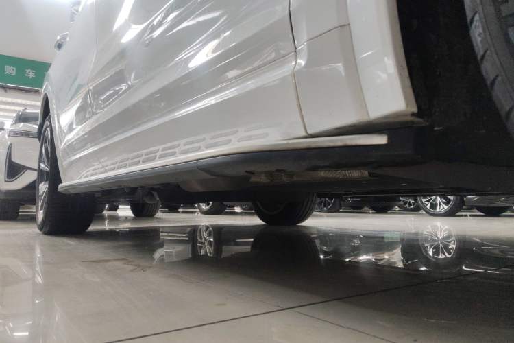 Used Li Auto ONE 2021 Extended-Range 6-Seater Version Right Side Sill