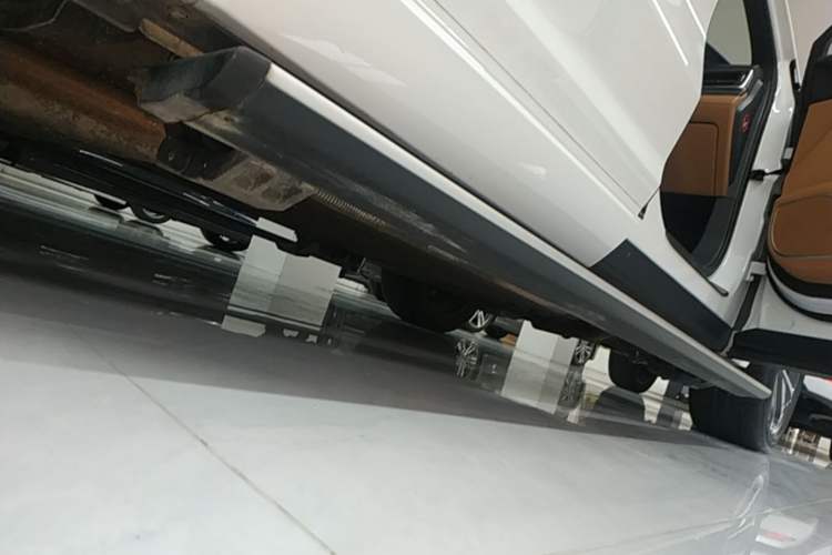 Used Li Auto ONE 2021 Extended-Range 6-Seater Version Right Side Sill