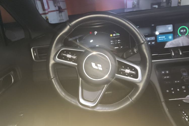 Used Li Auto ONE 2021 Extended-Range 6-Seater Version Steering Wheel