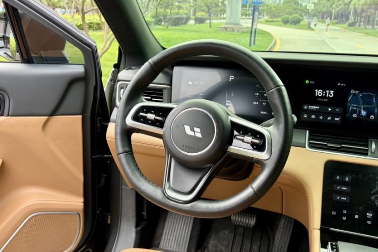 Used Li Auto ONE 2021 Extended-Range 6-Seater Version Steering Wheel