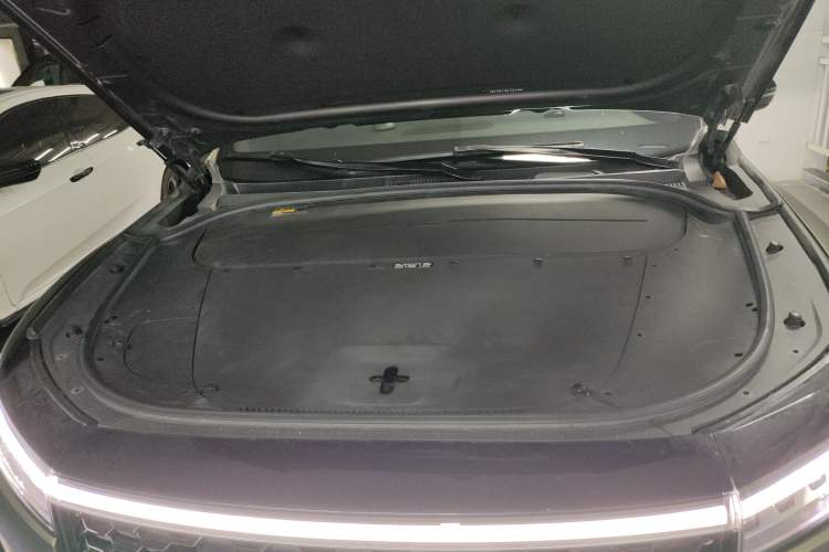 Used Li Auto ONE 2021 Extended-Range 6-Seater Version Engine Bay