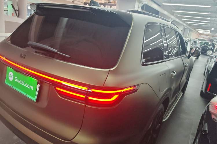 Used Li Auto ONE 2021 Extended-Range 6-Seater Version Rear Right 45 Deg