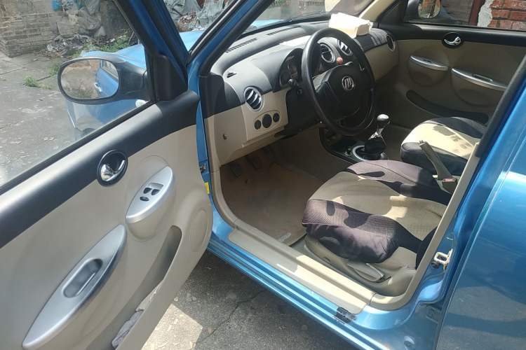 Used Lifan Auto 320 2012 Champion Edition 1.3L Manual CoolDrive Model Driver Seat