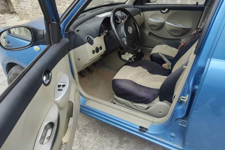 Used Lifan Auto 320 2012 Champion Edition 1.3L Manual CoolDrive Model Driver Seat