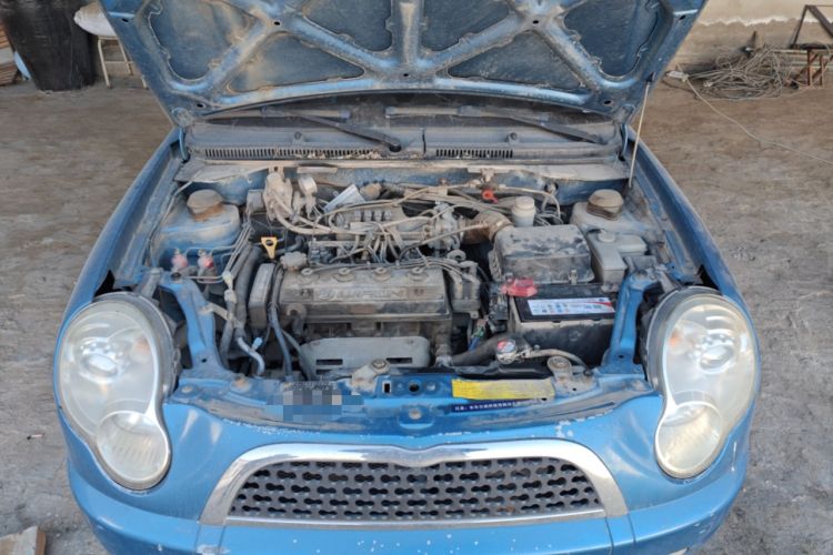 Used Lifan Auto 320 2012 Champion Edition 1.3L Manual CoolDrive Model Engine Bay