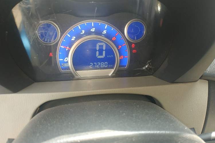 Used Lifan Auto 320 2012 Champion Edition 1.3L Manual CoolDrive Model Odometer Close Up