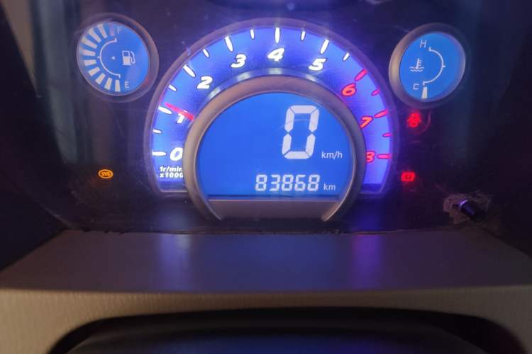 Used Lifan Auto 320 2012 Champion Edition 1.3L Manual CoolDrive Model Odometer Close Up