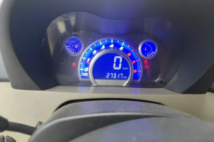 Used Lifan Auto 320 2012 Champion Edition 1.3L Manual CoolDrive Model Odometer Close Up
