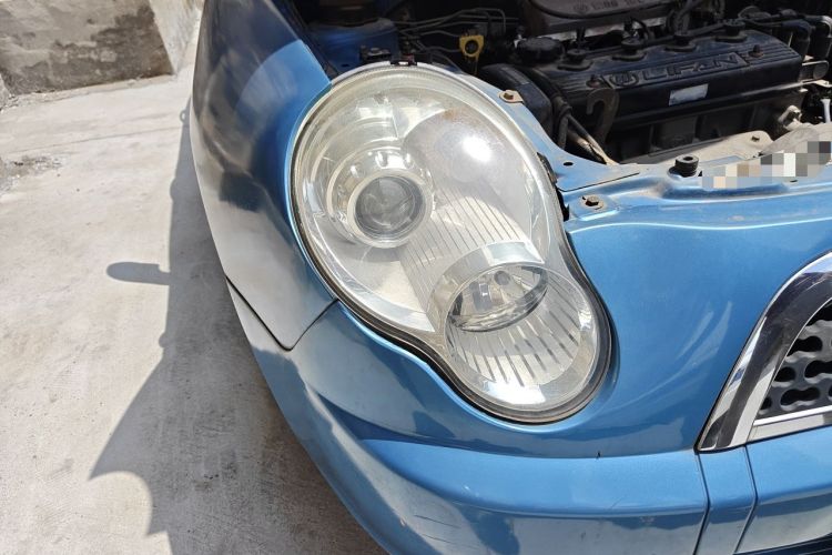 Used Lifan Auto 320 2012 Champion Edition 1.3L Manual CoolDrive Model Right Front Headlight