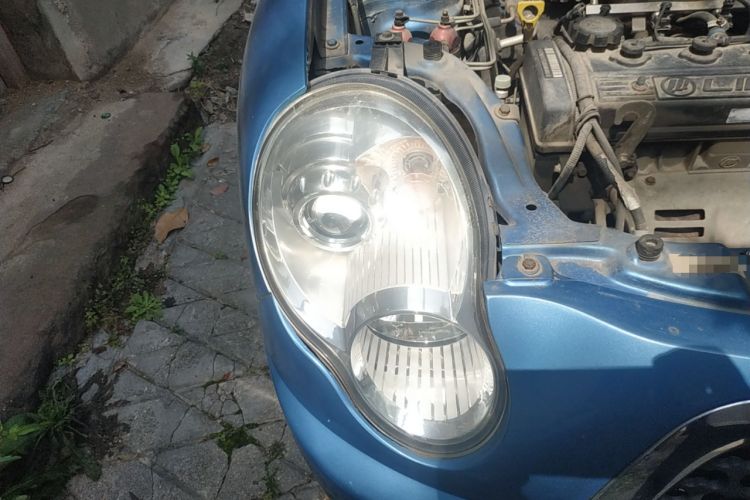 Used Lifan Auto 320 2012 Champion Edition 1.3L Manual CoolDrive Model Right Front Headlight