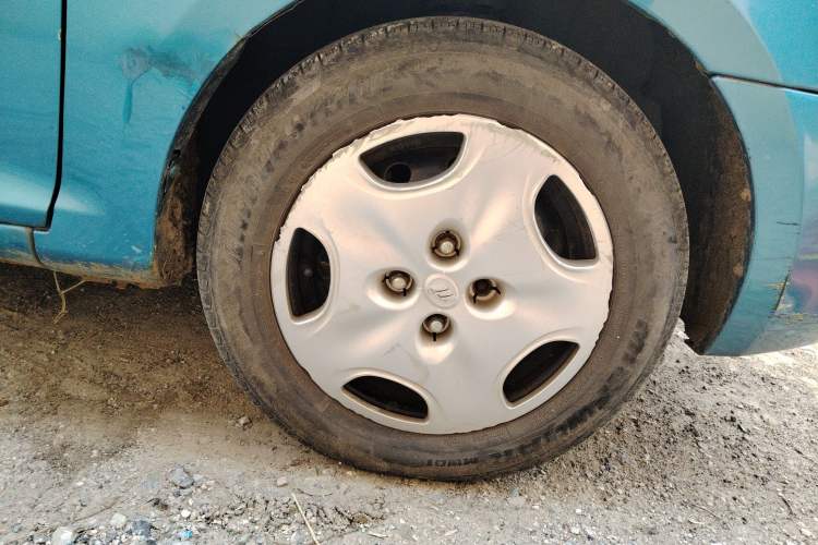Used Lifan Auto 320 2012 Champion Edition 1.3L Manual Cool Xiang Model Right Front Wheel Hub