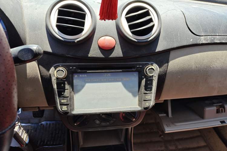 Used Lifan Auto 320 2012 Champion Edition 1.3L Manual CoolDrive Model Audio And AC Panel