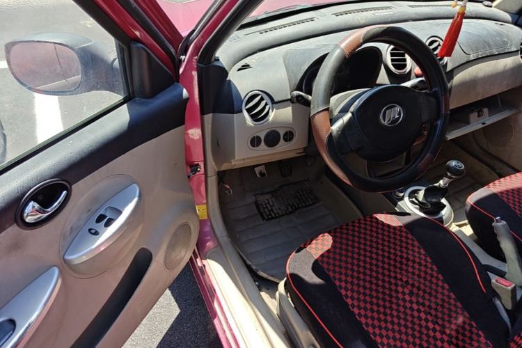 Used Lifan Auto 320 2012 Champion Edition 1.3L Manual CoolDrive Model Driver Seat