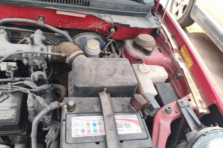 Used Lifan Auto 320 2012 Champion Edition 1.3L CVT Flagship Model Engine Bay Left