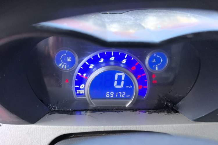 Used Lifan Auto 320 2012 Champion Edition 1.3L Manual Cool Leap Model Odometer Close Up