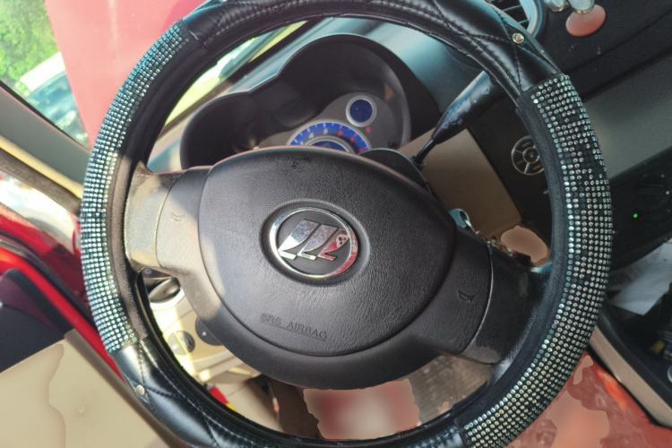 Used Lifan Auto 320 2012 Champion Edition 1.3L CVT Flagship Model Steering Wheel