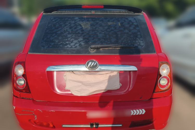 Used Lifan Auto 320 2012 Champion Edition 1.3L CVT Flagship Model Trunk