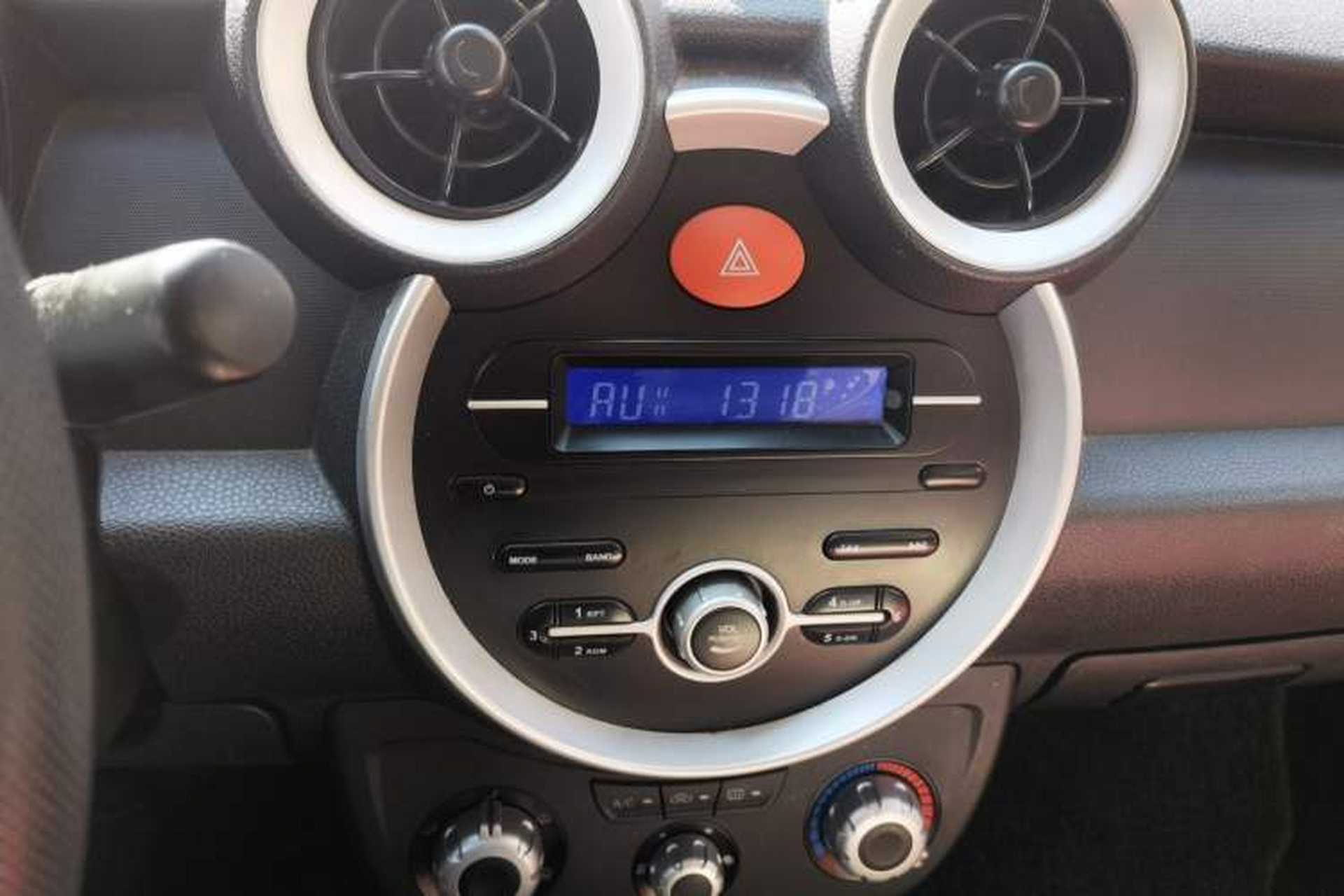 Used Lifan Auto 330 2014 1.3L Manual Standard Edition Audio And AC Panel