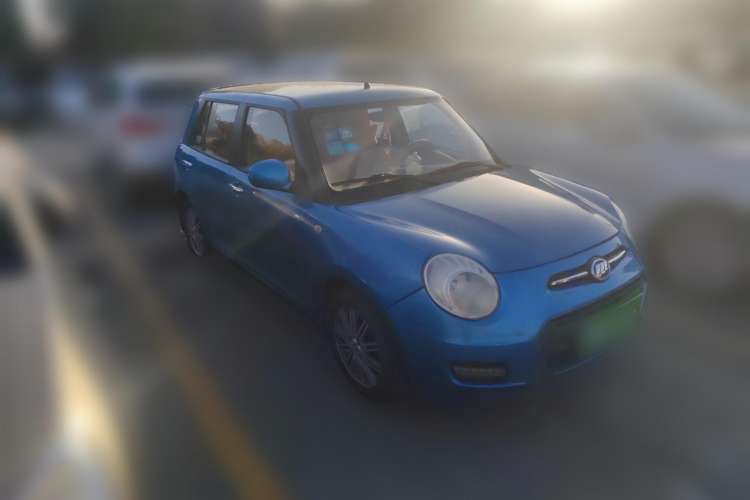 Used Lifan Auto 330 2014 1.3L Manual Comfort Version Front Right 45 Deg