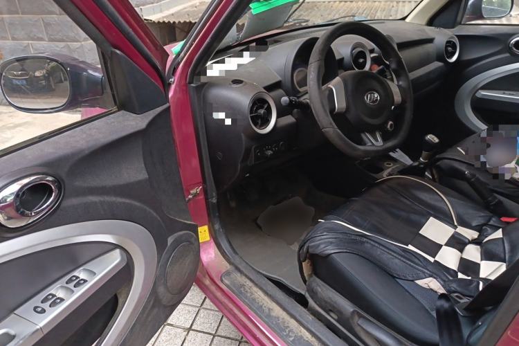 Used Lifan Auto 330 2014 1.3L Manual Standard Edition Driver Seat
