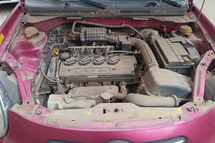 Used Lifan Auto 330 2014 1.3L Manual Standard Edition Engine Bay