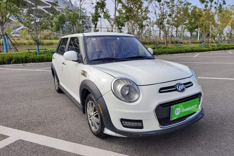 Used Lifan Auto 330 2014 1.3L Manual Comfort Version Front Right 45 Deg