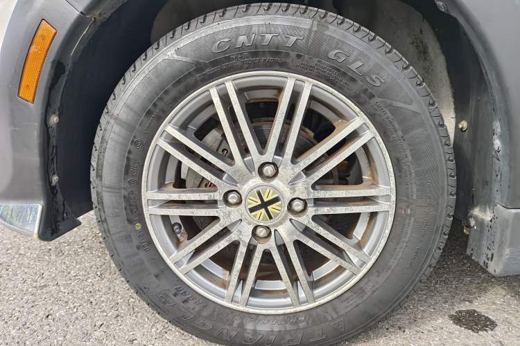 Used Lifan Auto 330 2014 1.3L Manual Comfort Version Left Front Wheel Hub