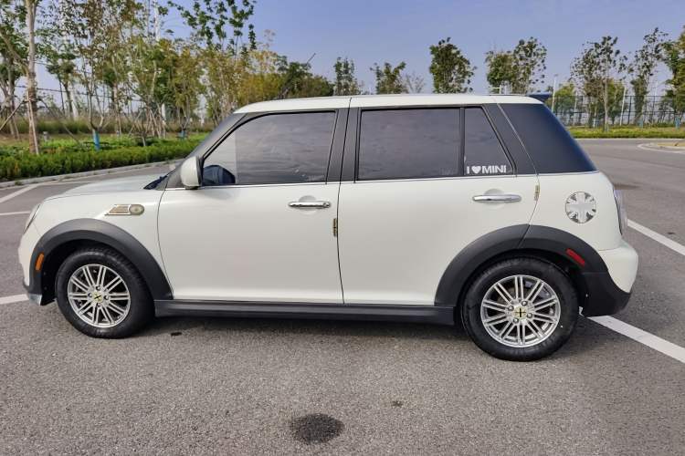 Used Lifan Auto 330 2014 1.3L Manual Comfort Version Left Side