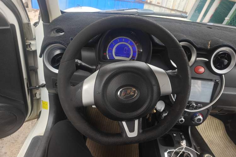 Used Lifan Auto 330 2014 1.3L Manual Comfort Version Steering Wheel