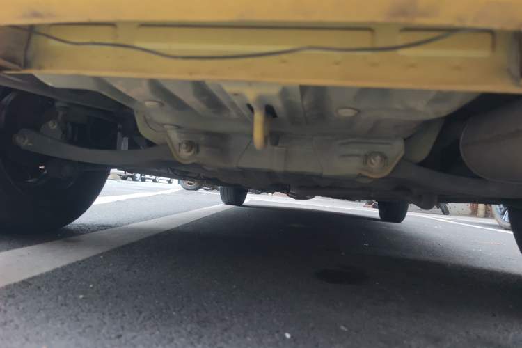 Used Lifan Auto 330 2014 1.3L Manual Standard Edition Chassis Rear