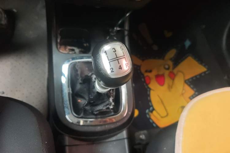 Used Lifan Auto 330 2014 1.3L Manual Standard Edition Gear Lever