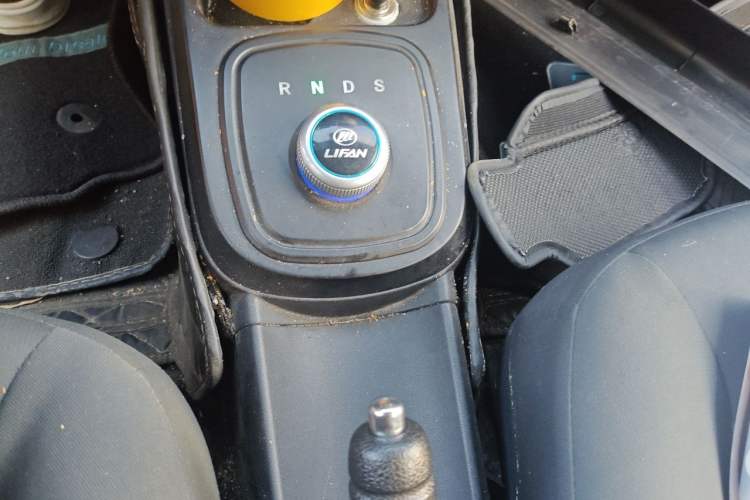 Used Lifan Auto 330EV 2017 C Version Lottery Edition Gear Lever