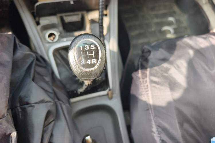 Used Lifan Auto 520 2011 520 Navigation Edition 1.3L Comfort Version Gear Lever